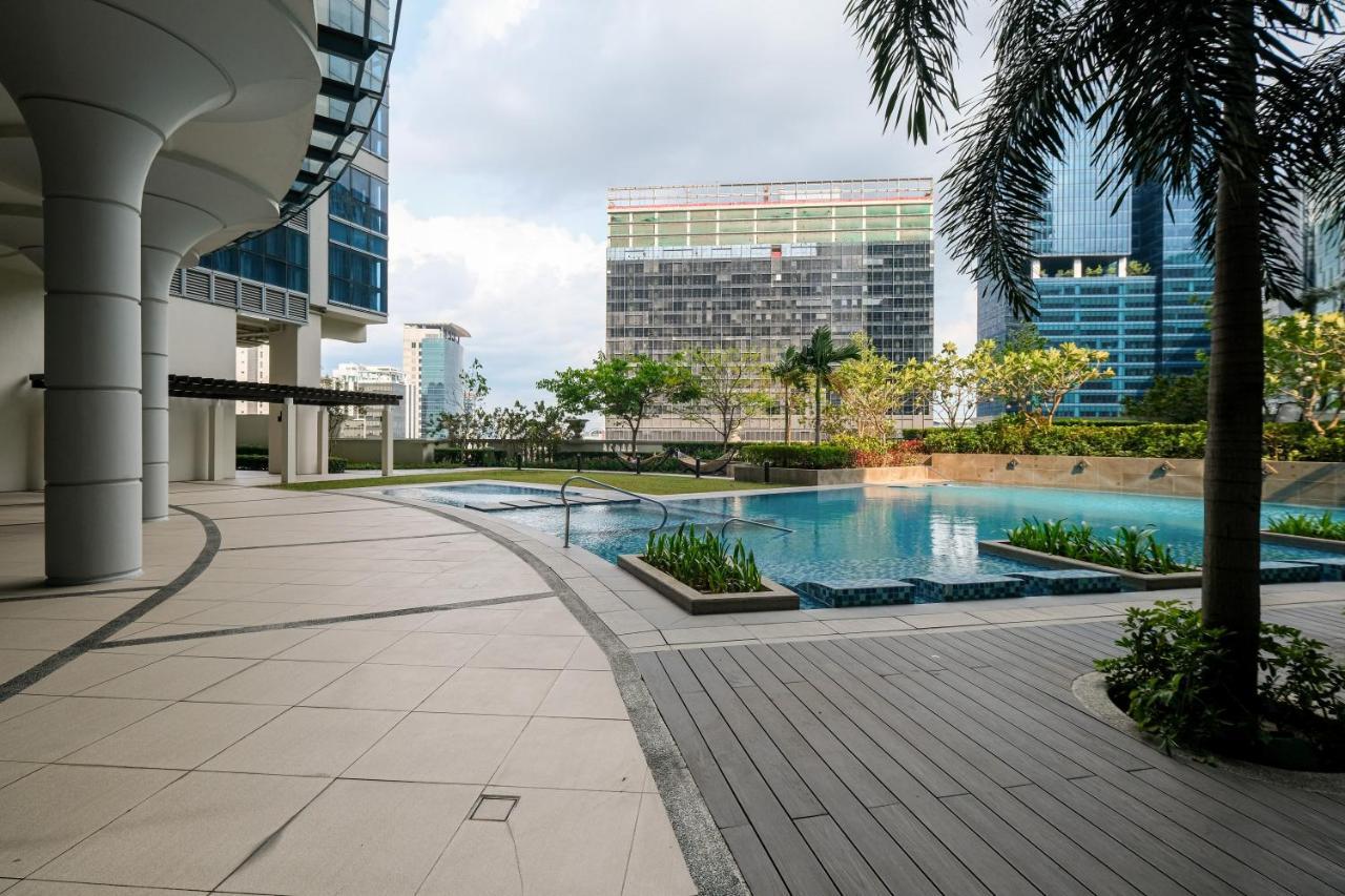Cityscape View 2Br In Uptown Bgc W 200Mbps Wifi Тагиг Экстерьер фото