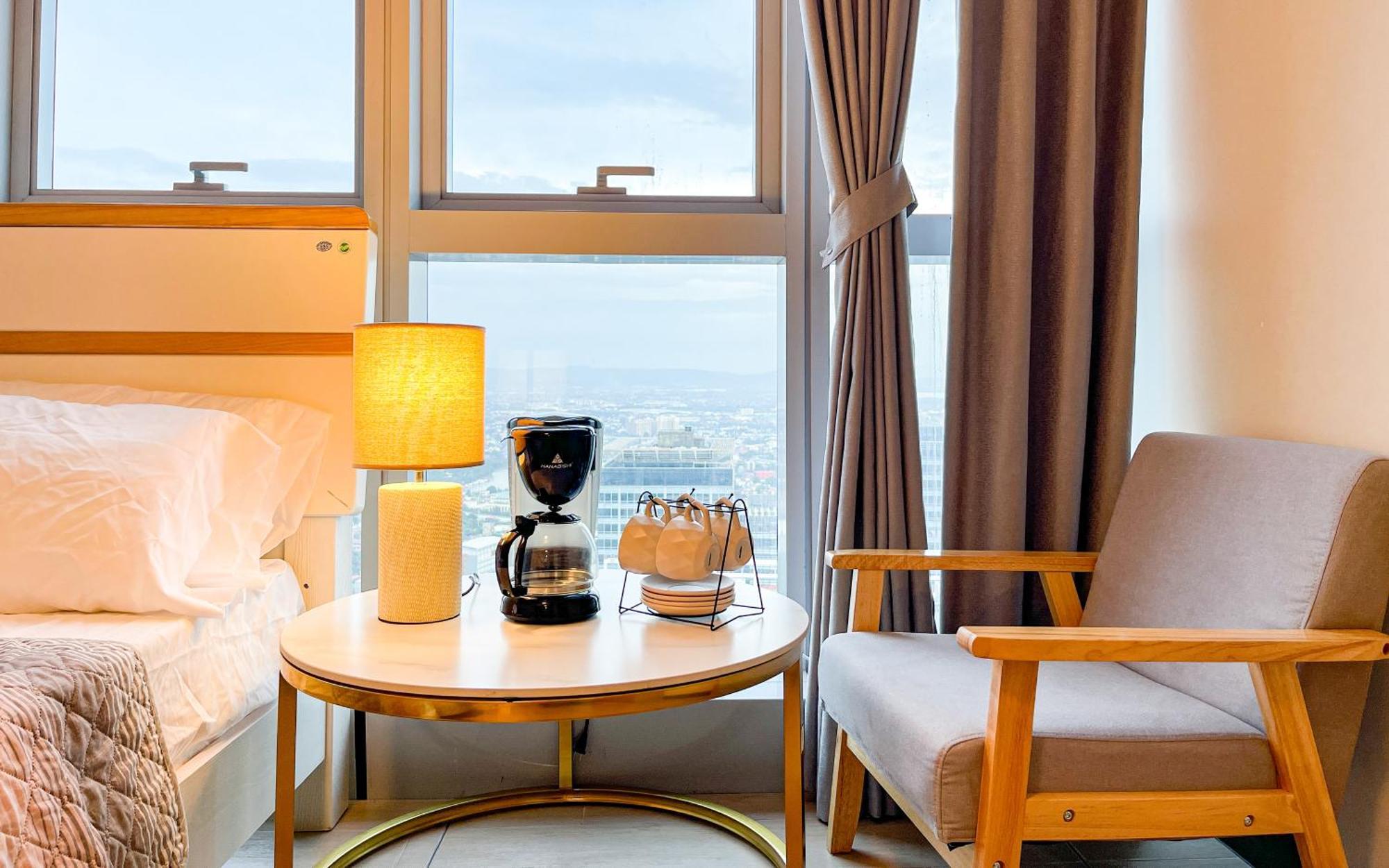 Cityscape View 2Br In Uptown Bgc W 200Mbps Wifi Тагиг Экстерьер фото
